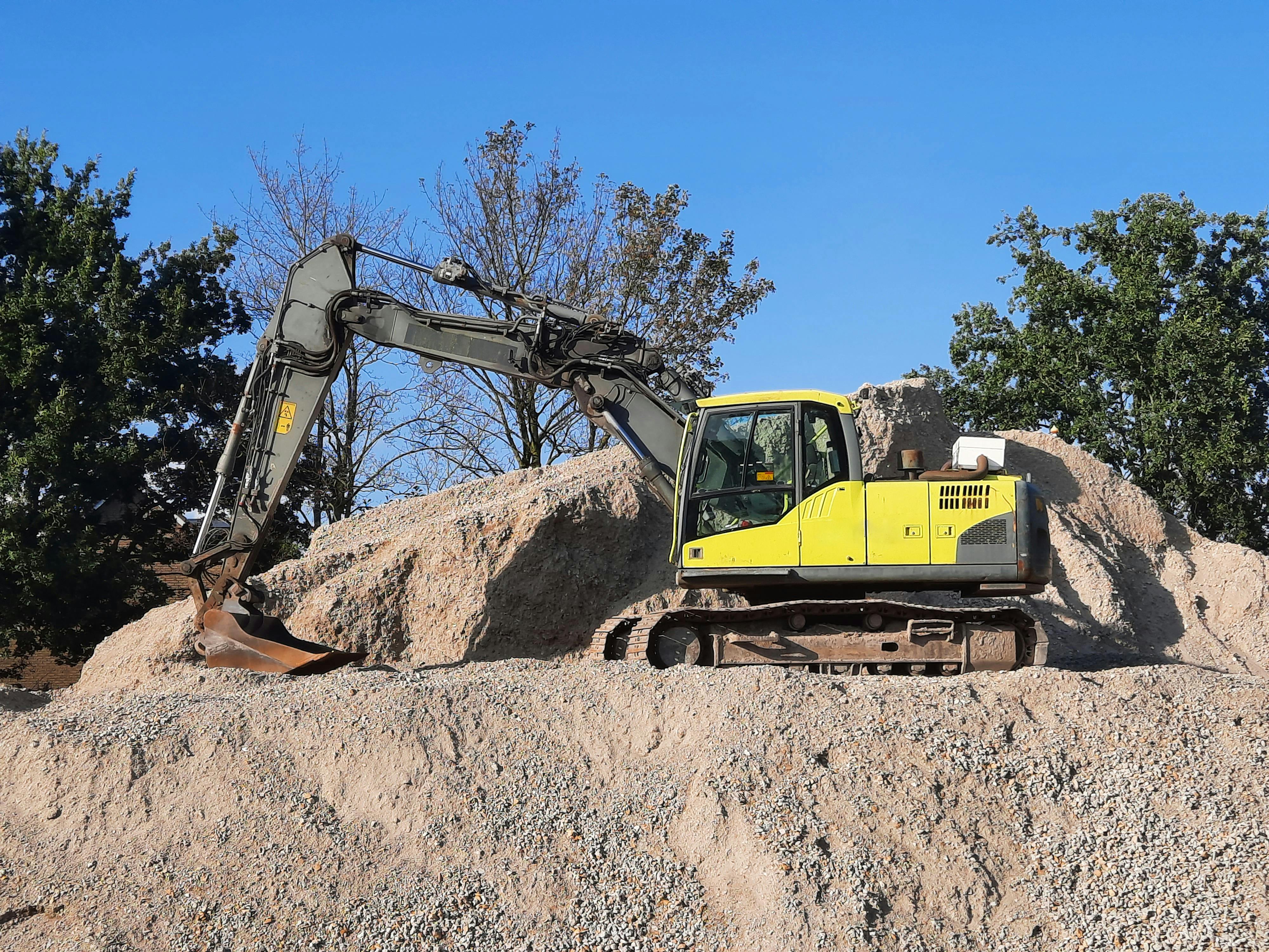 Construction yard and plant for the civil contractor story